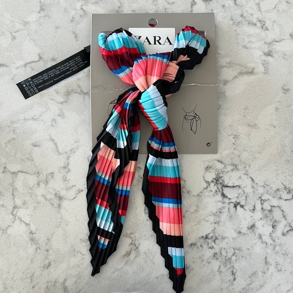 Zara scarf - Picture 2 of 3